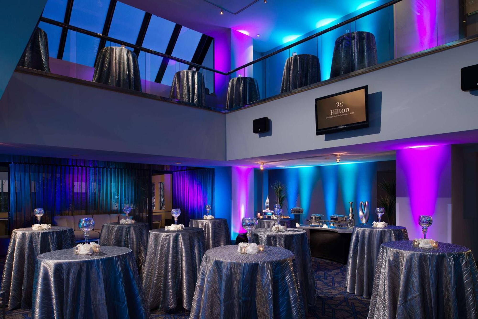 Hilton Woodland Hills/ 3* Los Angeles
