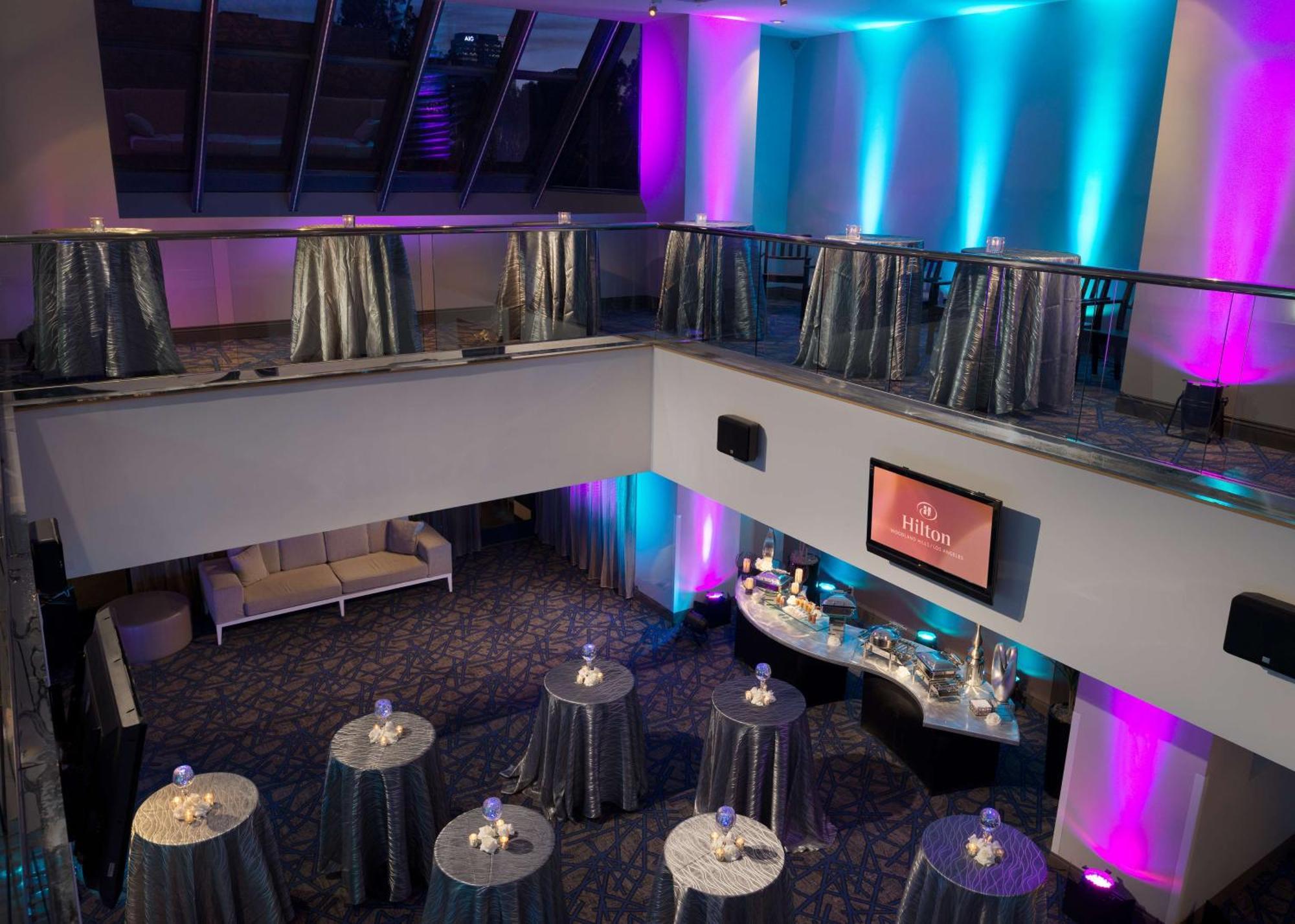 Hilton Woodland Hills/ Angeles 3*