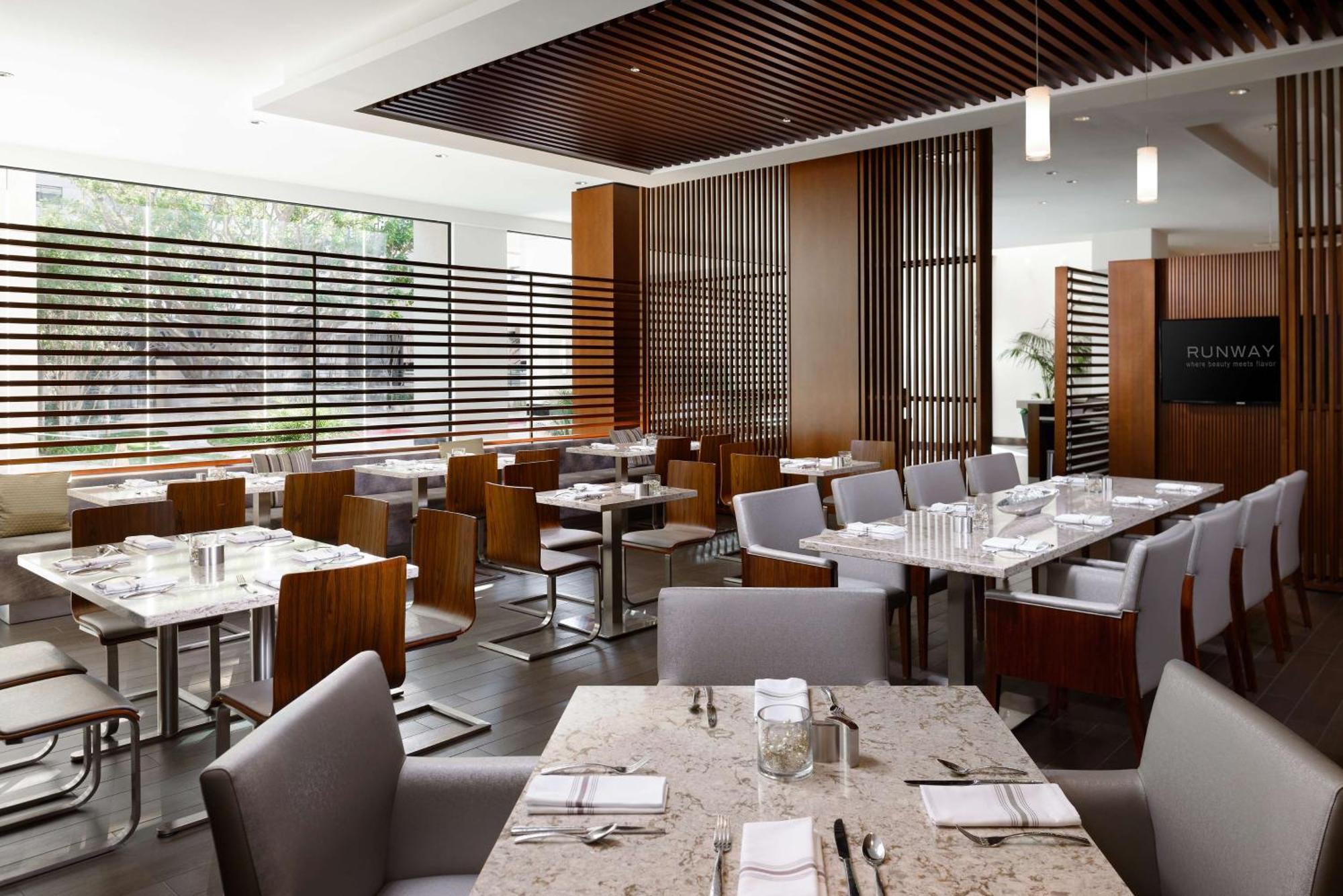 Hilton Woodland Hills/ Angeles Hotel Los Angeles